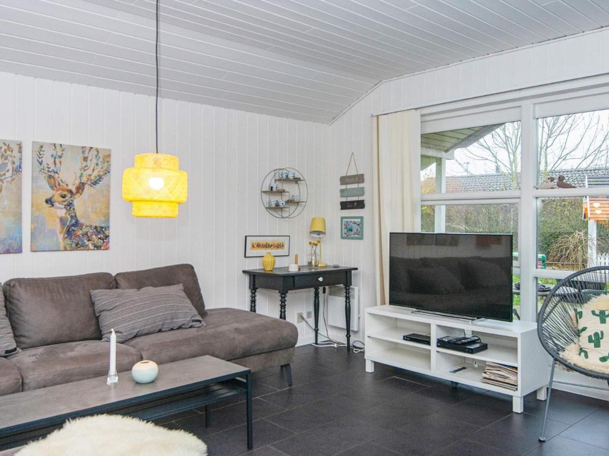 Holiday Home Lyngvej IV Fjerbæk Exterior foto